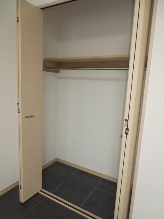 物件内観写真11　(収納)