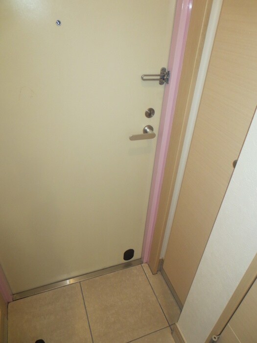 物件内観写真19　(玄関)