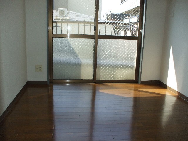 物件内観写真6　(居室)