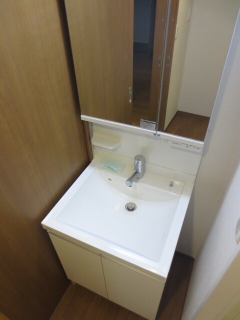 物件内観写真12　(洗面)