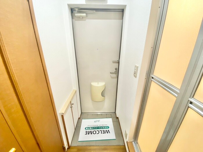 物件内観写真22　(玄関)