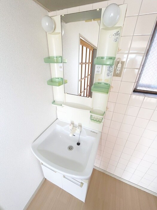 物件内観写真10　(洗面)