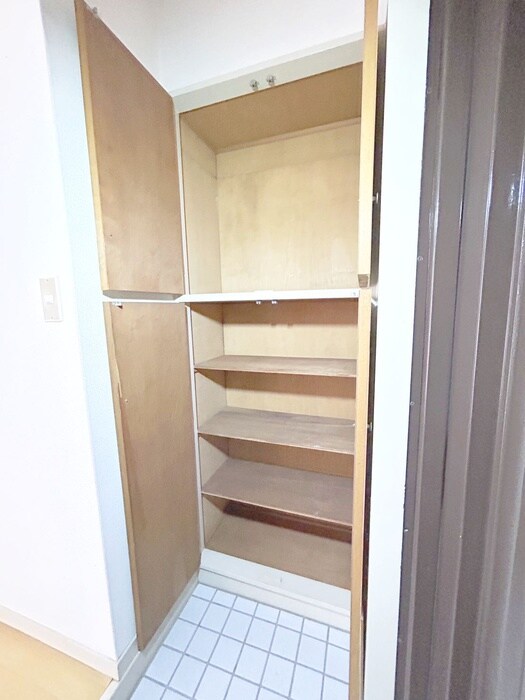 物件内観写真19　(靴箱)