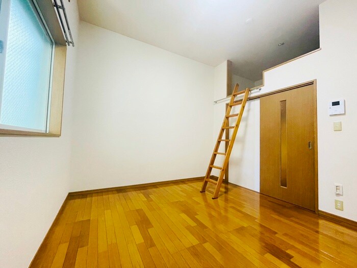 物件内観写真8　(居室)