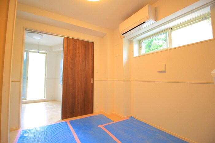 物件内観写真10　(居室)