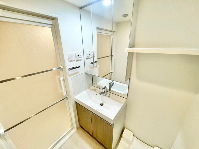 物件内観写真16　(洗面)