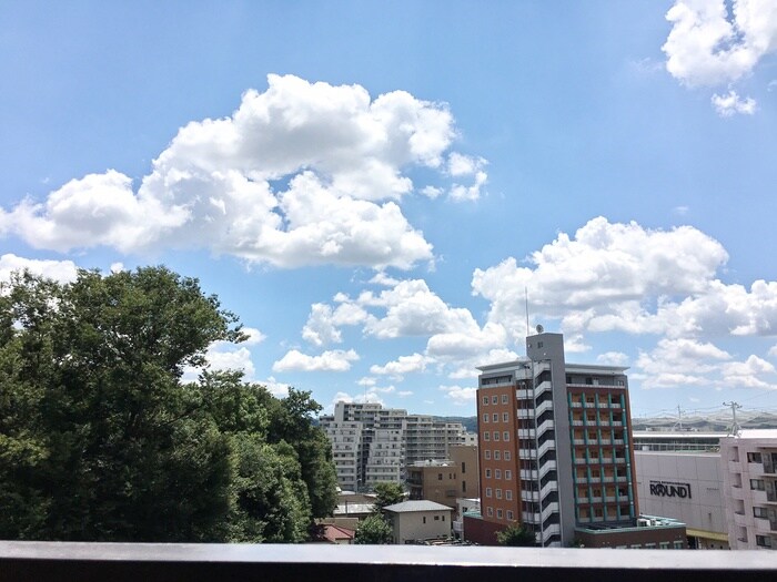 物件内観写真13　(室内からの展望)