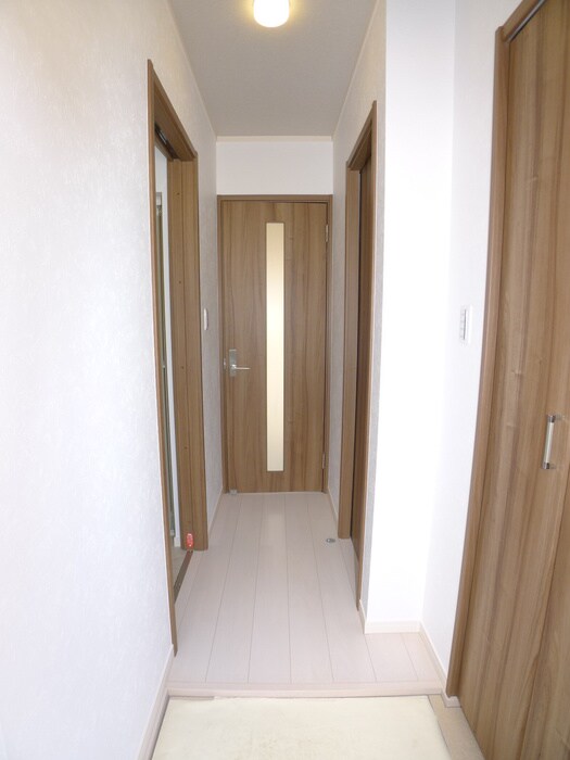 物件内観写真7　(廊下)