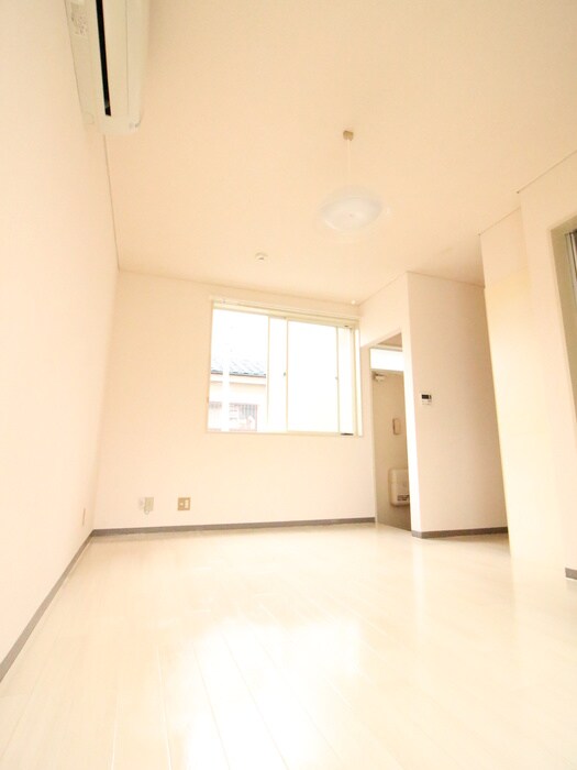 物件内観写真6　(居室)