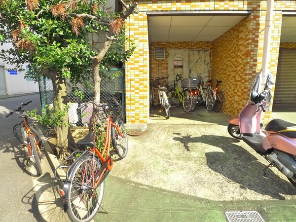 駐輪場