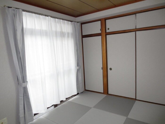 物件内観写真10　(居室)