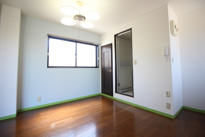 物件内観写真13　(居室)