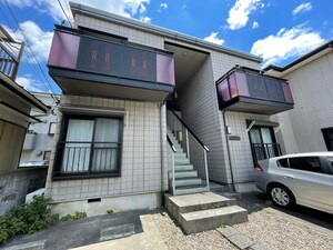 ファミ－ル赤山外観写真