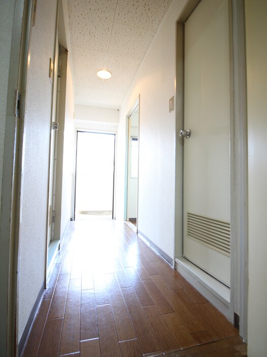 物件内観写真19　(廊下)