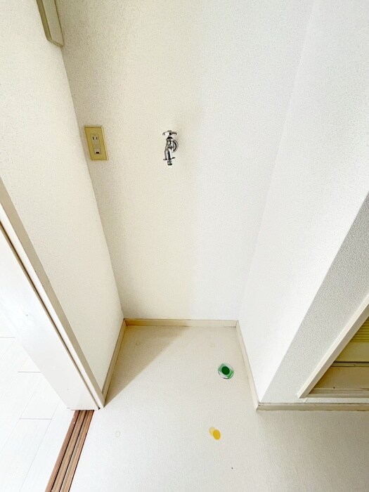 物件内観写真19　(洗濯機置場)