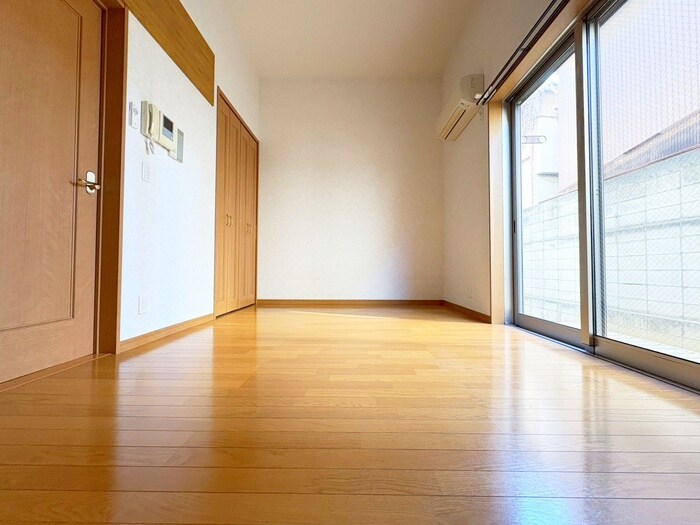 物件内観写真9　(居室)