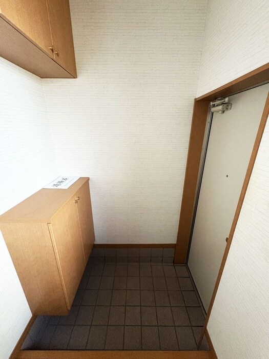 物件内観写真19　(玄関)