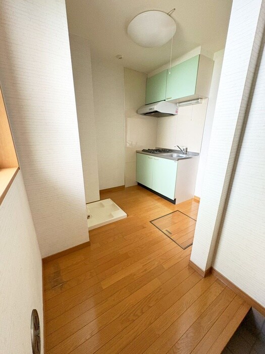 物件内観写真21　(廊下)