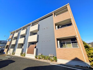 エレガントヒル参番館外観写真