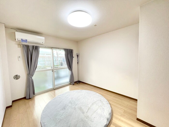 物件内観写真9　(居室)