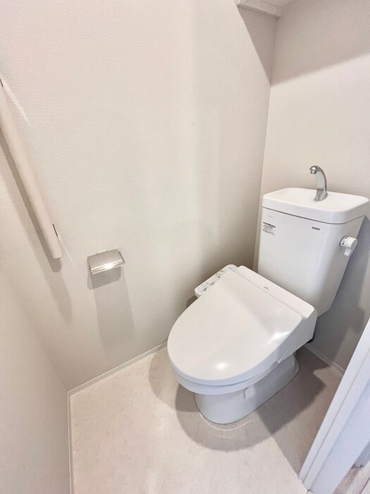 物件内観写真15　(トイレ)