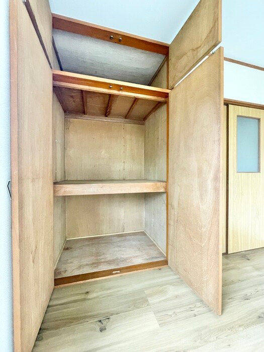 物件内観写真12　(収納)