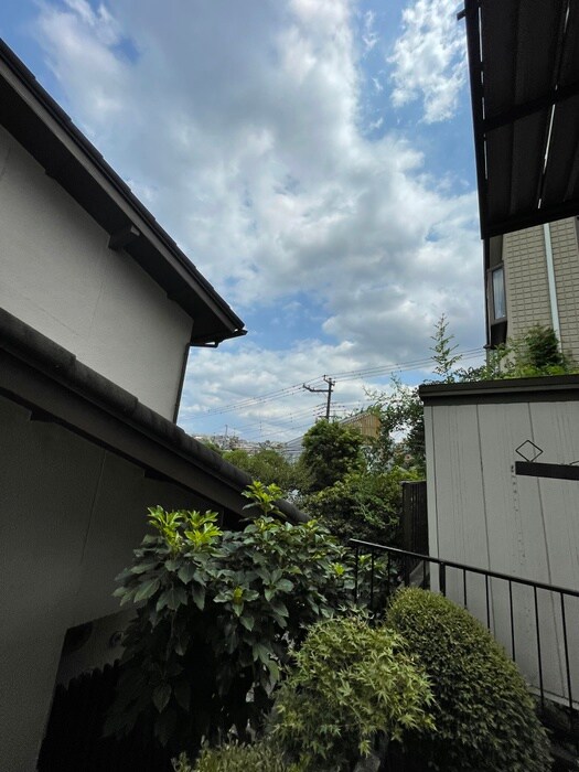 物件内観写真15　(室内からの展望)