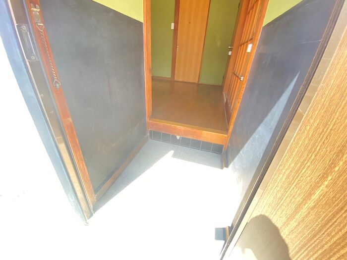 物件内観写真19　(玄関)