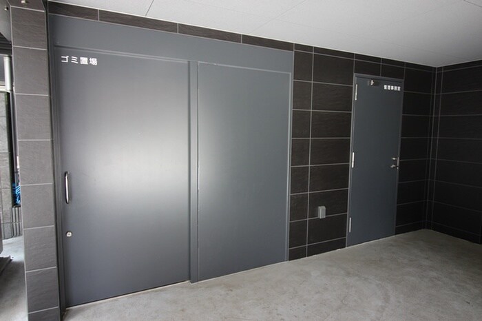 物件外観写真4　(建物設備)