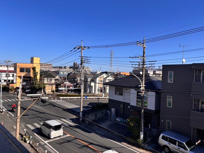 物件内観写真17　(室内からの展望)