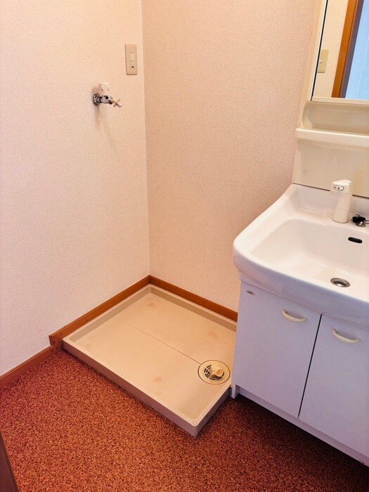 物件内観写真20　(洗濯機置場)