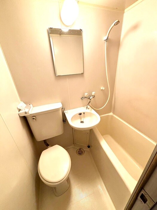 物件内観写真13　(バス／シャワールーム等)