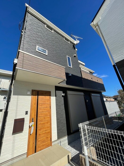 物件外観写真1　(外観写真)