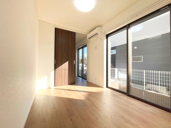 物件内観写真8　(居室)