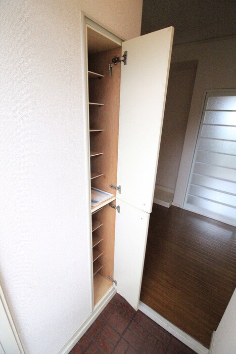 物件内観写真5　(居室)