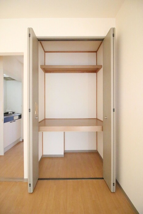 物件内観写真10　(収納)