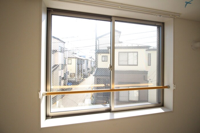 物件内観写真11　(室内からの展望)