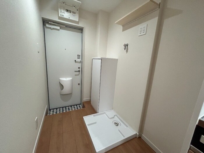 物件内観写真7　(玄関)