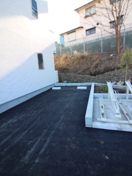 物件外観写真4　(駐車場)