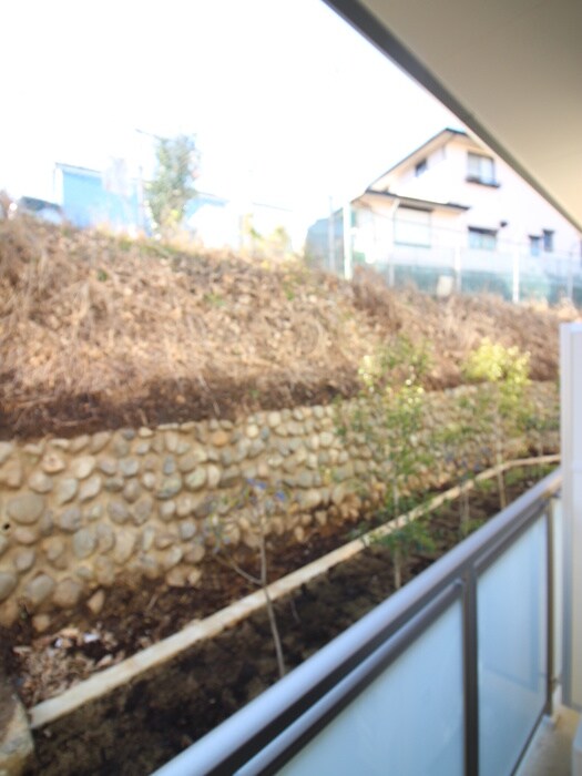 物件内観写真17　(室内からの展望)