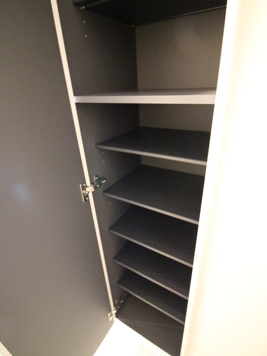 物件内観写真18　(靴箱)