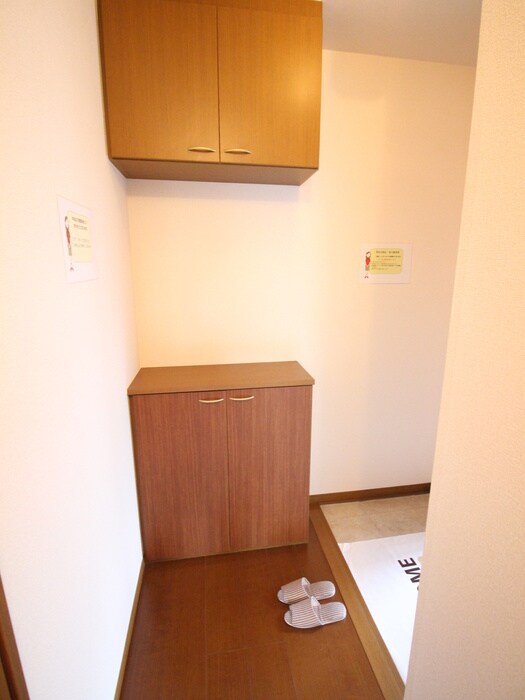 物件内観写真22　(玄関)