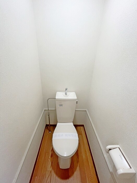 物件内観写真16　(トイレ)