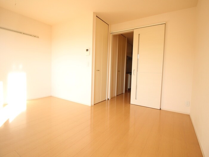 物件内観写真10　(居室)