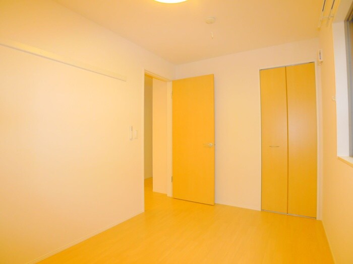 物件内観写真21　(居室)