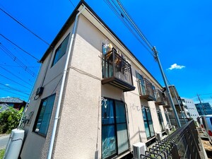 ロイヤルドームＮｏ.２外観写真