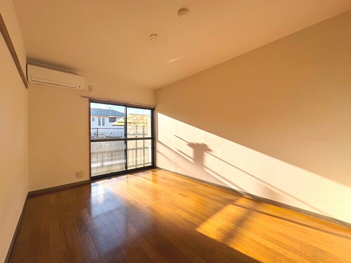 物件内観写真9　(居室)