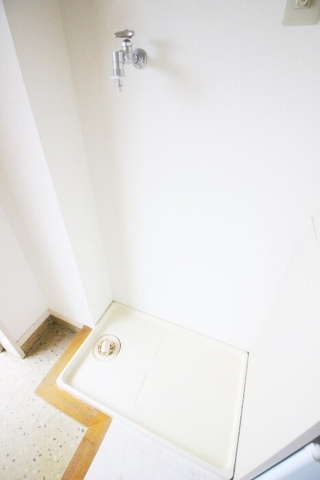 物件内観写真15　(洗濯機置場)