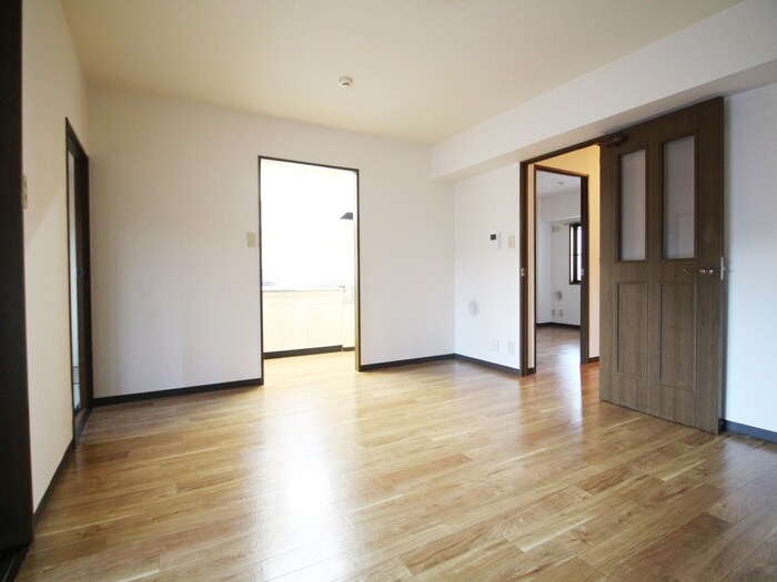 物件内観写真9　(居室)