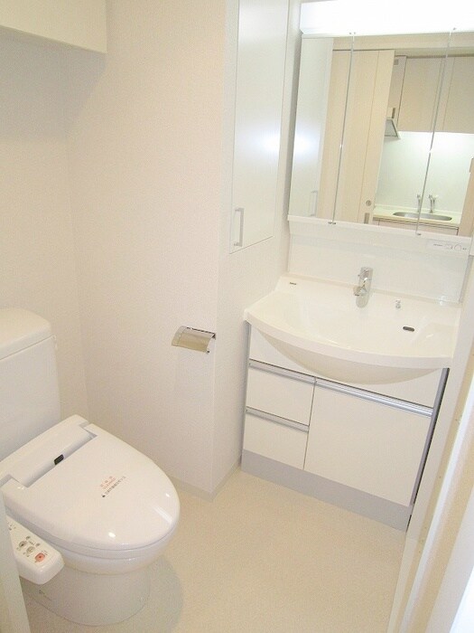 物件内観写真9　(洗面)